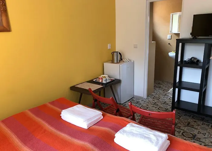 Leto Apartament *